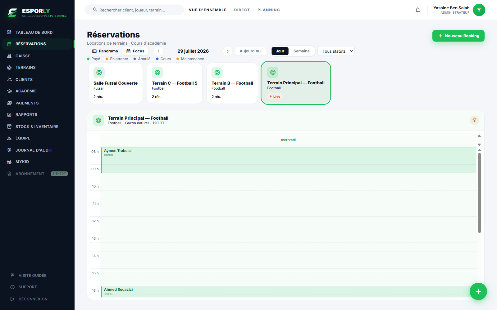 Reservation calendar showing pitches, day timeline and booked slots